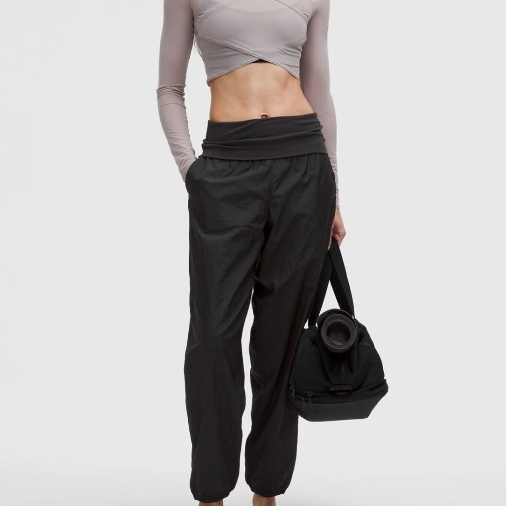 Lululemon Lightweight Foldover-Waist Jogger